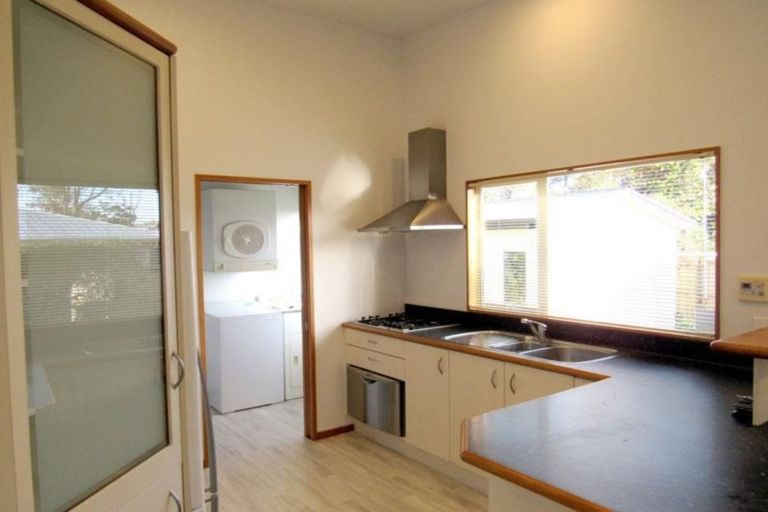 Photo of property in 1070 Beach Road, Torbay, Auckland, 0630