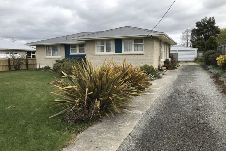 Photo of property in 25 Northland Street, Ranfurly, 9332