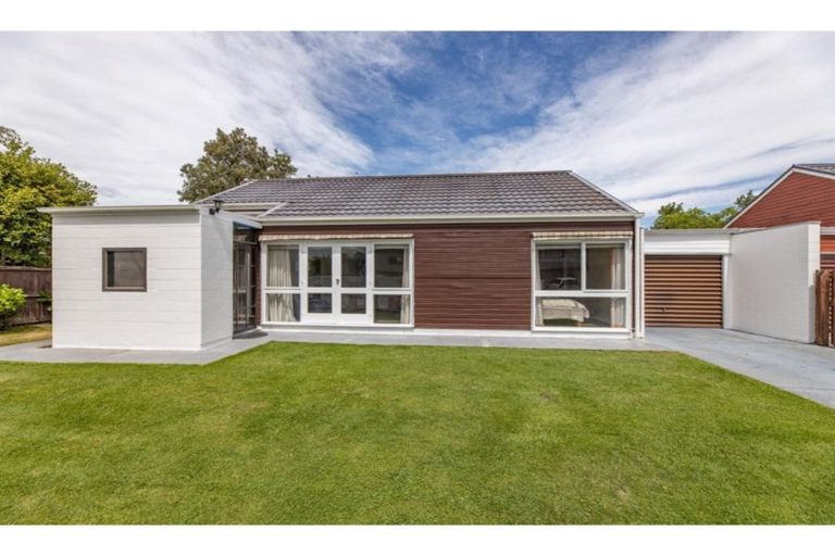 Photo of property in 23 Glenside Avenue, Ilam, Christchurch, 8041