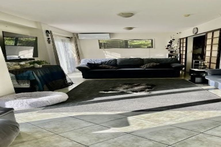 Photo of property in 159 Vaughans Road, Okura, Albany, 0792