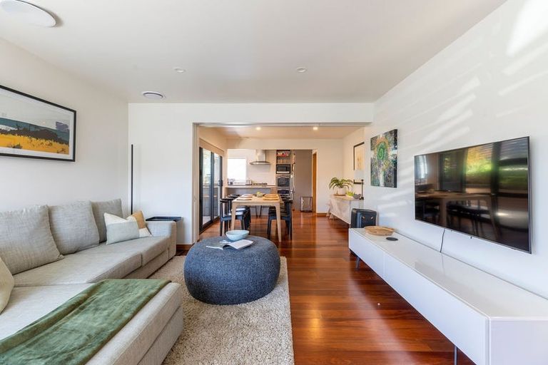 Photo of property in 39b Braithwaite Street, Karori, Wellington, 6012