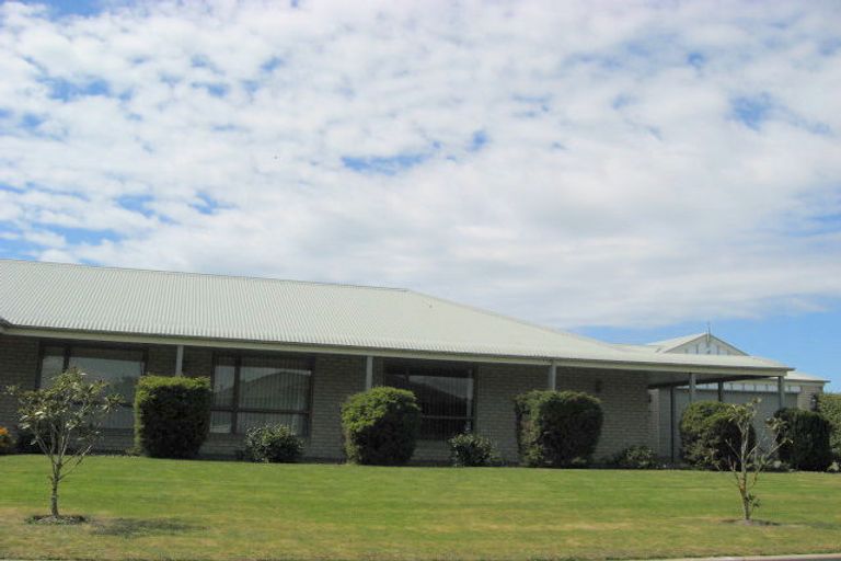 Photo of property in 10 Bunting Place, Woodend, 7610