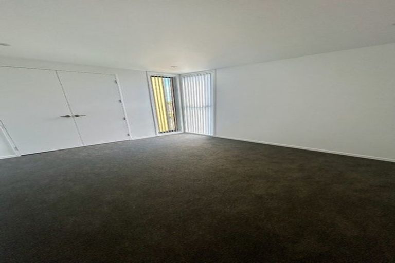 Photo of property in 15 Tiraumea Drive, Pakuranga, Auckland, 2010