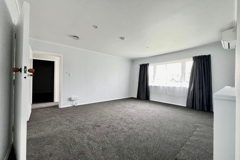 Photo of property in 1/76 Sutton Crescent, Papakura, 2110