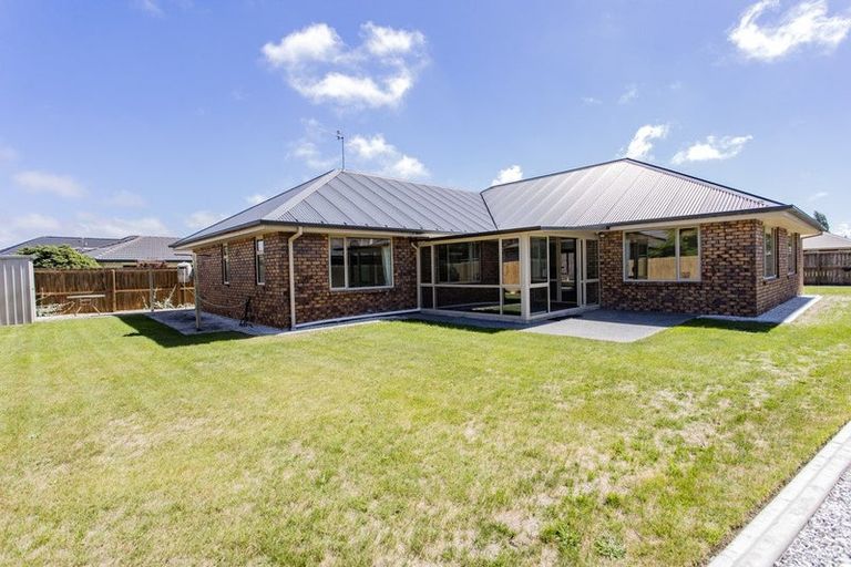 Photo of property in 19 Allison Crescent, Kaiapoi, 7630