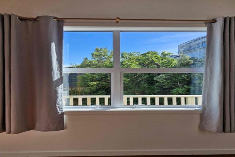 Photo of property in 88b Townsend Road, Miramar, Wellington, 6022