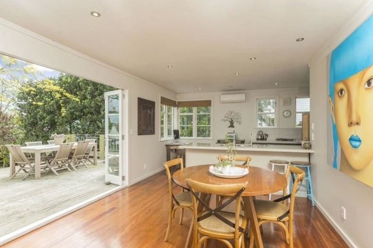 Photo of property in 2 Winscombe Street, Belmont, Auckland, 0622