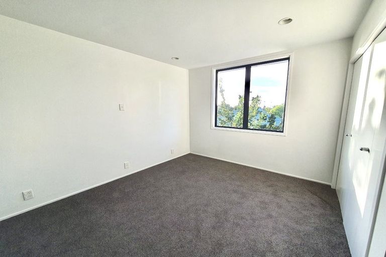 Photo of property in 14/50 Livingstone Street, Westmere, Auckland, 1022