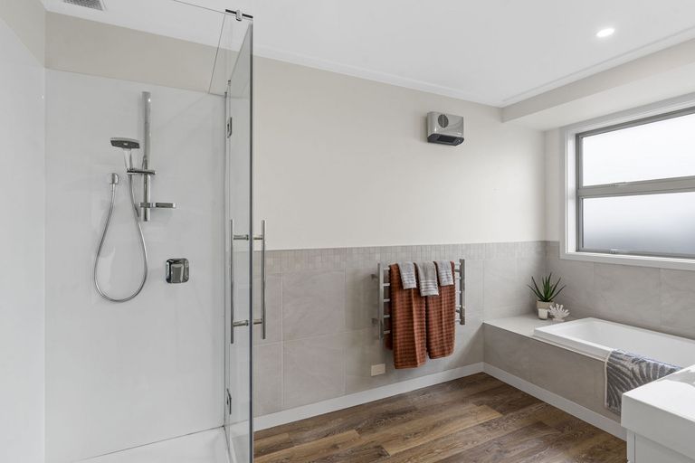 Photo of property in 46 Heathfield Drive, Mosgiel, 9024