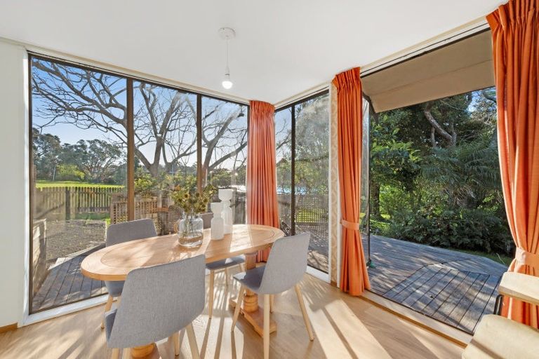 Photo of property in 12 Dayspring Way, Pakuranga, Auckland, 2010