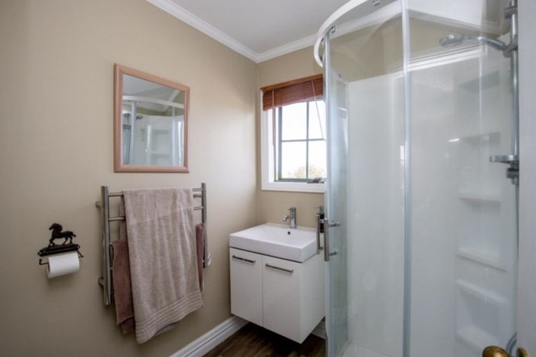 Photo of property in 27 Raratuna Street, Turua, 3574