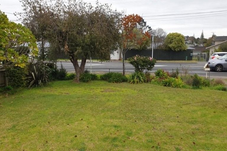 Photo of property in 187 Birkdale Road, Birkdale, Auckland, 0626