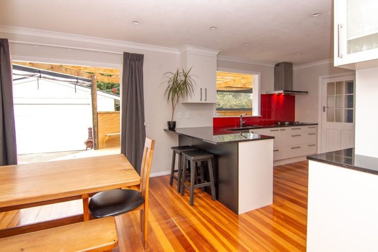 Photo of property in 100 Slacks Road, Awapuni, Palmerston North, 4412