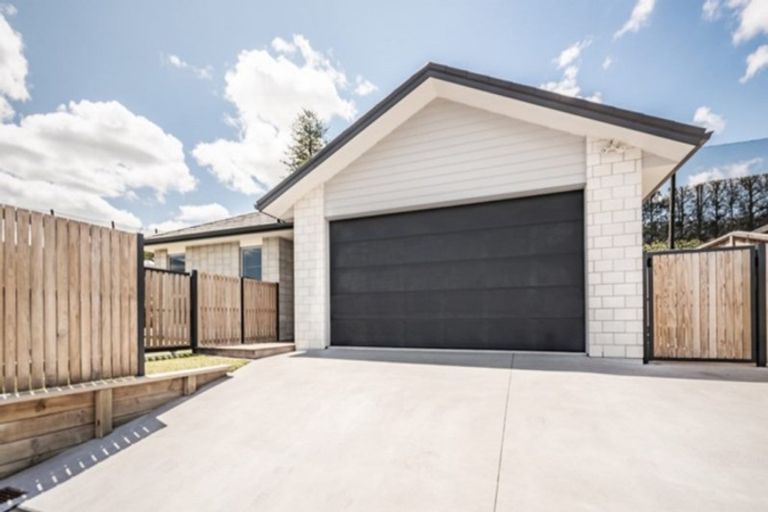 Photo of property in 1 Sharman Place, Pyes Pa, Tauranga, 3112