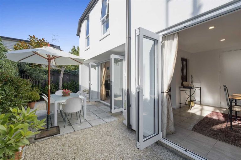 Photo of property in 14a Clissold Street, Merivale, Christchurch, 8014