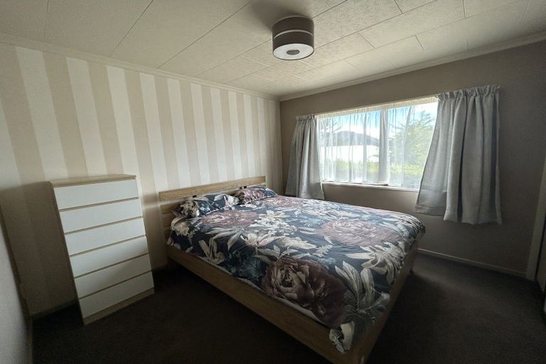 Photo of property in 13 Scaife Place, Wanaka, 9305