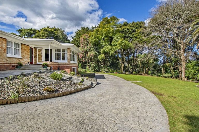Photo of property in 2 Memorial Drive, Parahaki, Whangarei, 0112