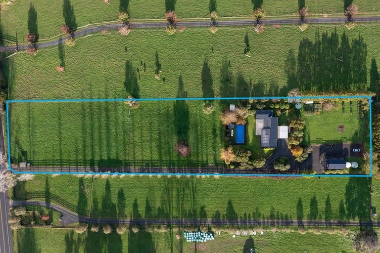 Photo of property in 1343 Kahikatea Flat Road, Kaukapakapa, 0871