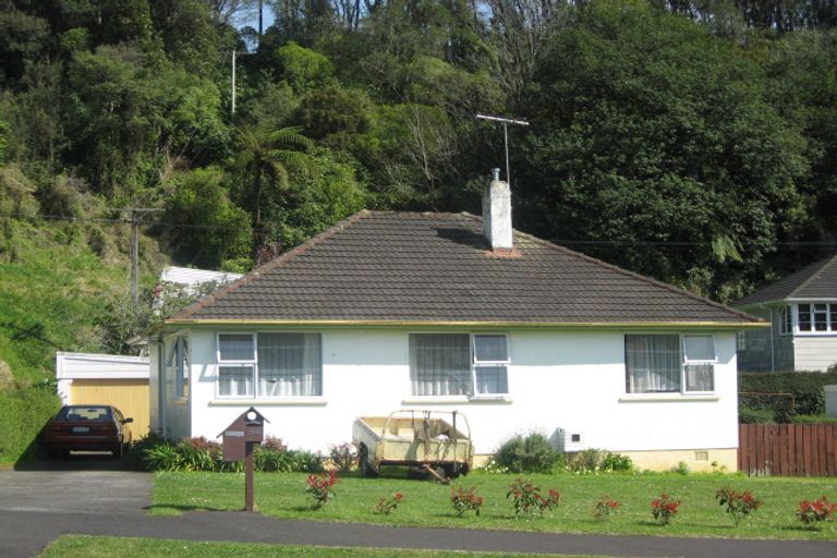 Photo of property in 54 Glenpark Avenue, Frankleigh Park, New Plymouth, 4310