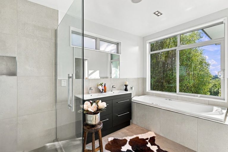 Photo of property in 11 Stronsay Lane, Hillsborough, Christchurch, 8022