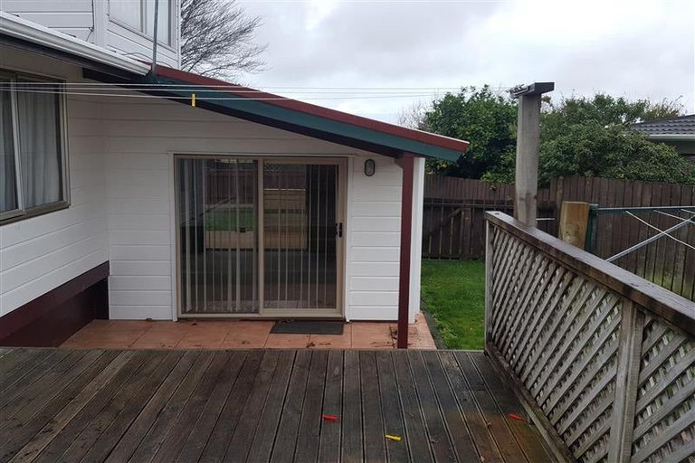 Photo of property in 3 Veale Road, Frankleigh Park, New Plymouth, 4310