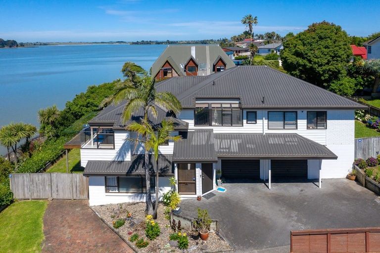 Photo of property in 23 Cumbrian Place, Conifer Grove, Takanini, 2112