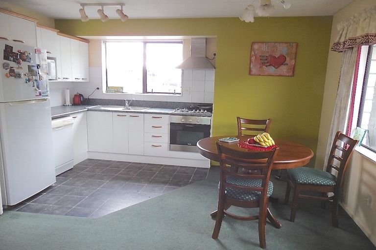 Photo of property in 19a Northcote Road, Northcote, Christchurch, 8052