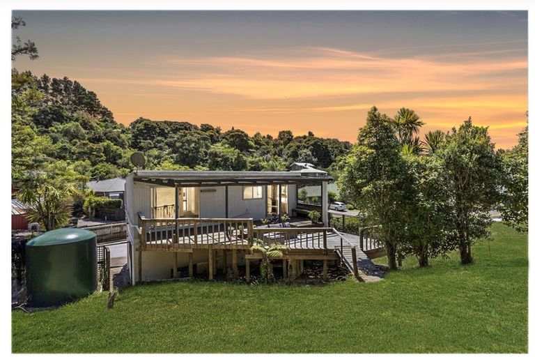 Photo of property in 11 Donald Place, Stillwater, Silverdale, 0993