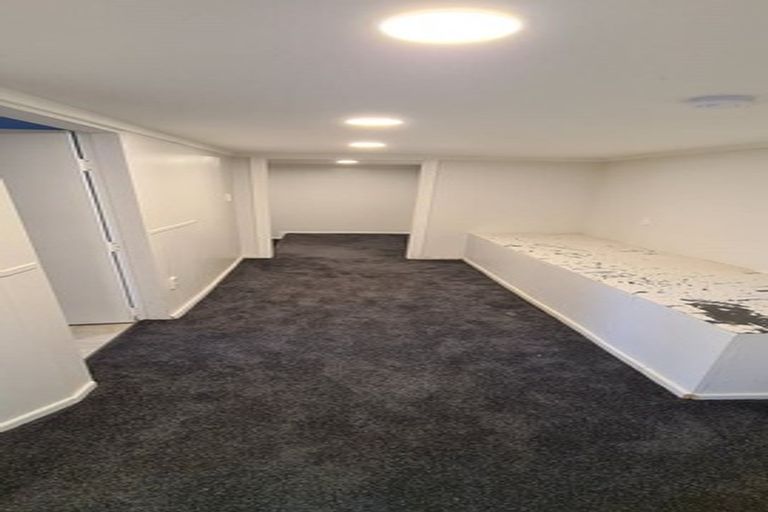 Photo of property in 261 Grounsell Crescent, Belmont, Lower Hutt, 5010