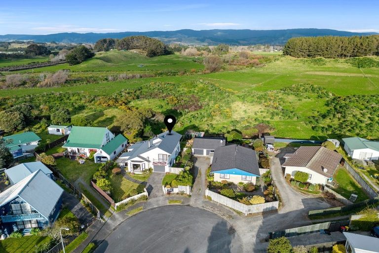 Photo of property in 36 Simcox Street, Otaki Beach, Otaki, 5512