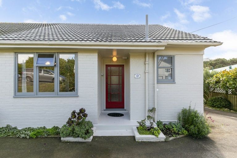 Photo of property in 17 Raumati Terrace, Khandallah, Wellington, 6035