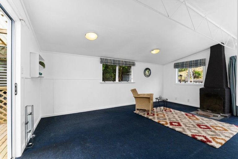 Photo of property in 37 Dixie Street, Te Horo Beach, Otaki, 5581