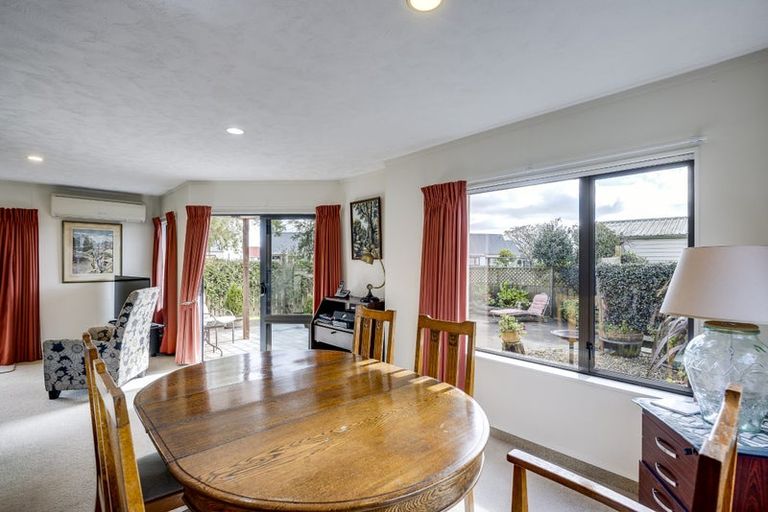 Photo of property in 2/16 Alan Styles Place, Greenmeadows, Napier, 4112