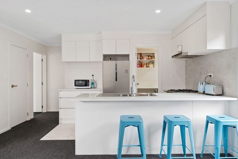 Photo of property in 2/29 May Street, Hamilton East, Hamilton, 3216