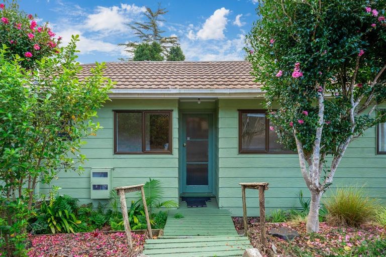 Photo of property in 1/41 Glencoe Road, Browns Bay, Auckland, 0630