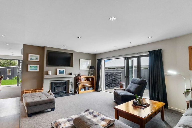 Photo of property in 433 Hills Road, Mairehau, Christchurch, 8052