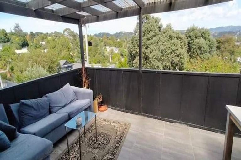 Photo of property in 235b Titirangi Road, Titirangi, Auckland, 0604