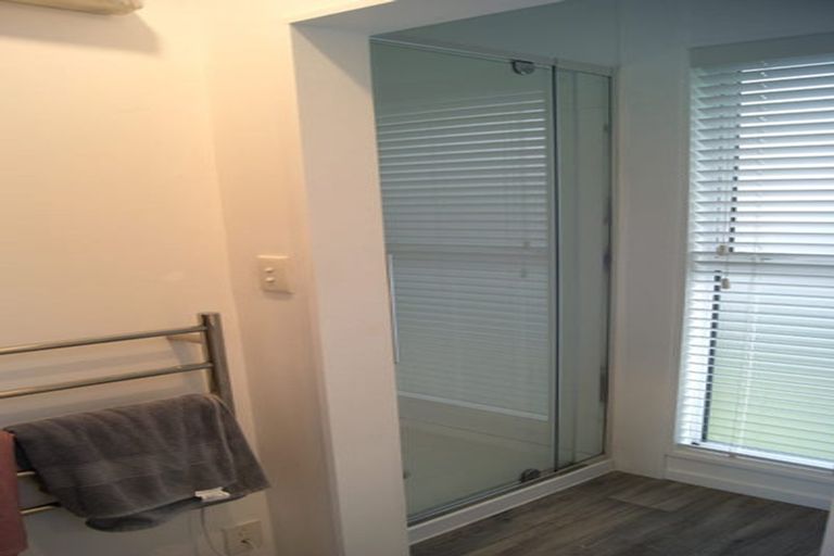 Photo of property in 78 Thurleigh Grove, Karori, Wellington, 6012