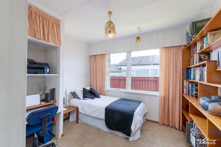 Photo of property in 33 Garden Road, Avalon, Lower Hutt, 5011