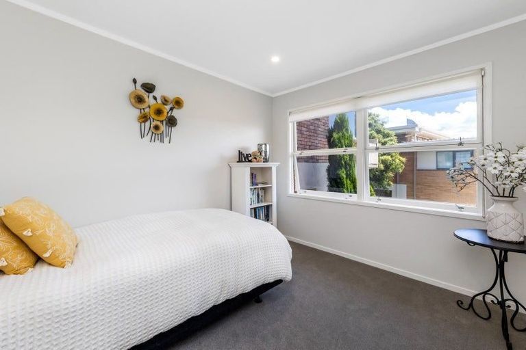 Photo of property in 2/4 Beacholm Road, Takapuna, Auckland, 0622