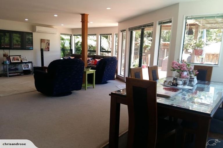 Photo of property in 90 Tawhai Street, Stokes Valley, Lower Hutt, 5019