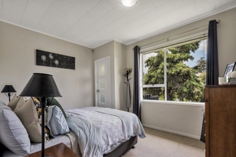 Photo of property in 2/15 Sherie Place, Howick, Auckland, 2014