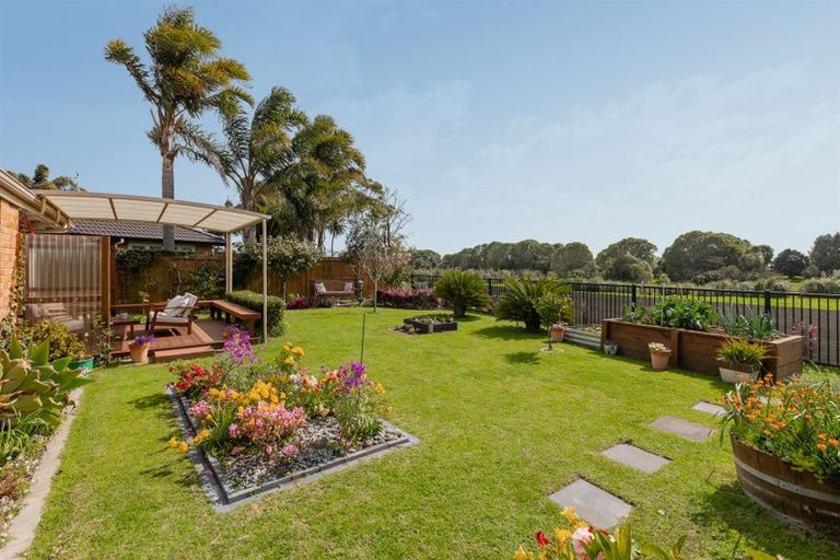 Photo of property in 56 Carrington Drive, Papamoa Beach, Papamoa, 3118