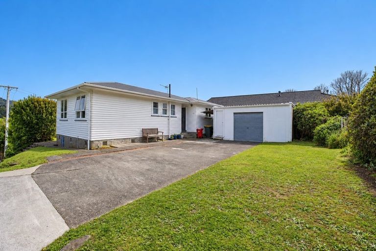 Photo of property in 45 Huanui Street, Ranui, Porirua, 5024