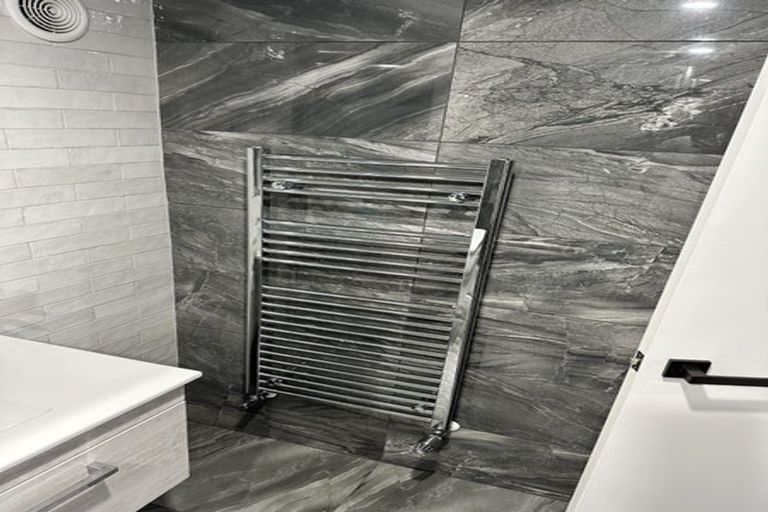 Photo of property in 2a Cobden Road, Bluff Hill, Napier, 4110