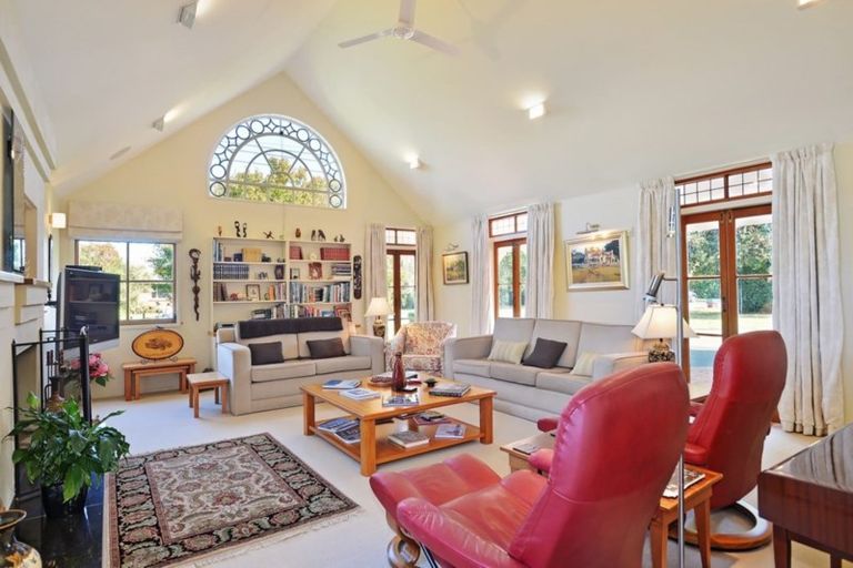 Photo of property in 15 Jellicoe Street, Greytown, 5712