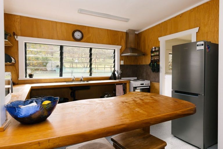 Photo of property in 2192 Omana Road, Pukehuia, Tangiteroria, 0381