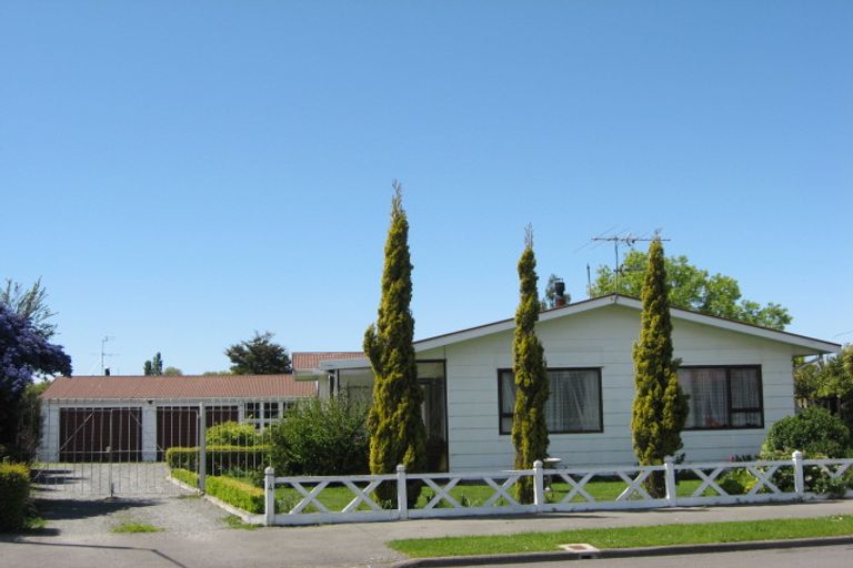 Photo of property in 4 Martyn Street, Rangiora, 7400