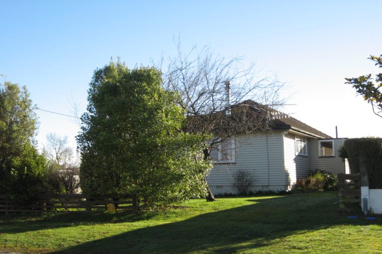 Photo of property in 12 Mary Street, Winton, 9720