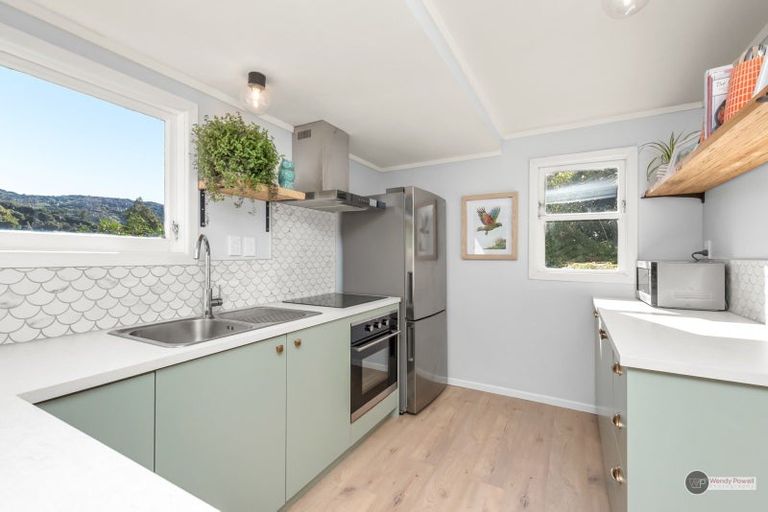 Photo of property in 166 Seddon Street, Naenae, Lower Hutt, 5011